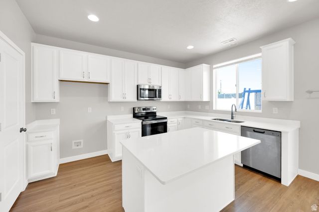 3061 S 2425 W, Syracuse, UT 84075