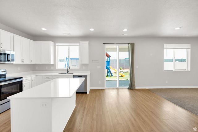 3061 S 2425 W, Syracuse, UT 84075