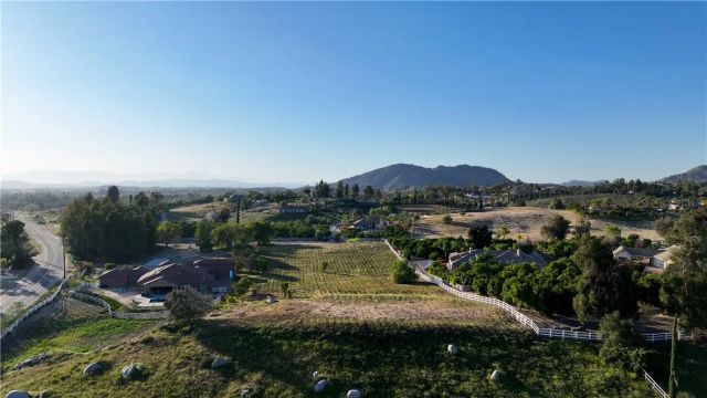 41425 Via Del Toronjo, Temecula, CA 92592