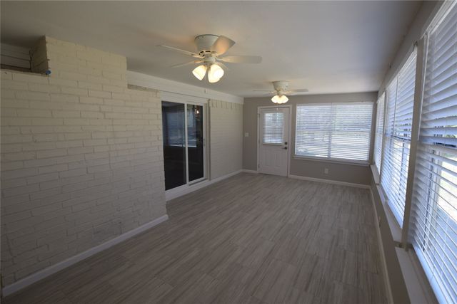 7921 Oak Parkway, Burleson, TX 76028