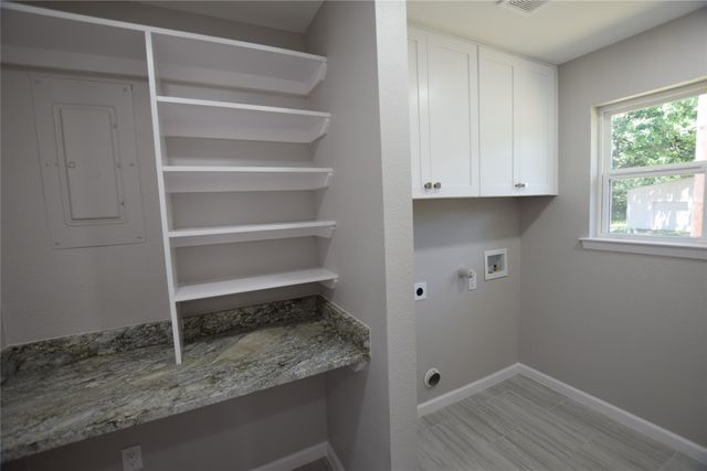 7921 Oak Parkway, Burleson, TX 76028