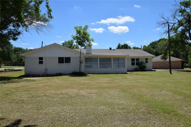 7921 Oak Parkway, Burleson, TX 76028