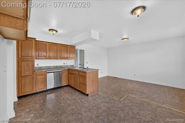 34624 Michelle Drive, Romulus, MI 48174