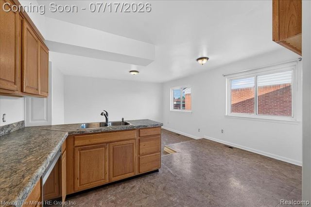 34624 Michelle Drive, Romulus, MI 48174
