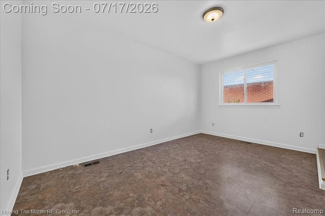 34624 Michelle Drive, Romulus, MI 48174