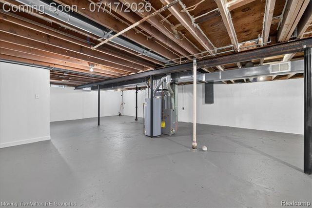 34624 Michelle Drive, Romulus, MI 48174
