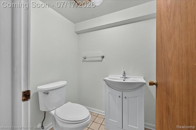 34624 Michelle Drive, Romulus, MI 48174