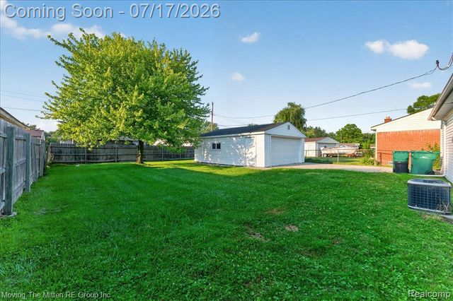 34624 Michelle Drive, Romulus, MI 48174