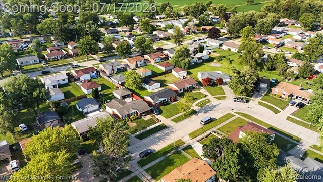 34624 Michelle Drive, Romulus, MI 48174