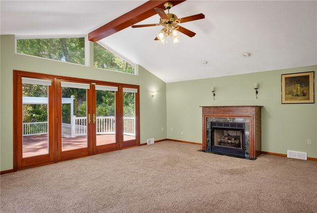 201 Santa Fe Dr, Bethel Park, PA 15102