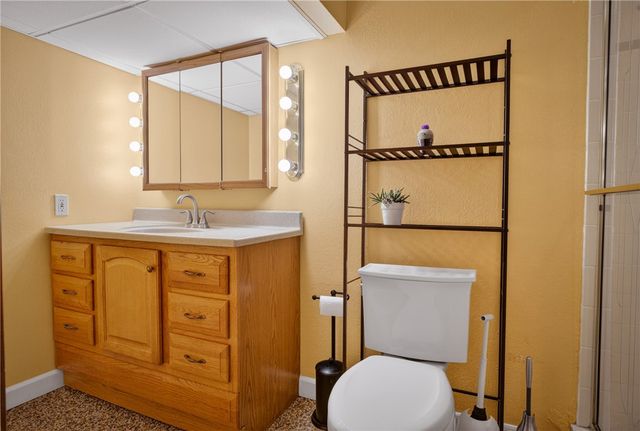 201 Santa Fe Dr, Bethel Park, PA 15102