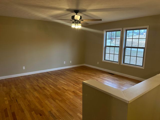 1933 Holly Grove Road, Corbin, KY 40701