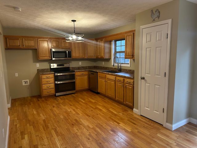 1933 Holly Grove Road, Corbin, KY 40701