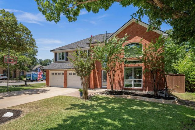 1910 Springwater DR, Round Rock, TX 78681