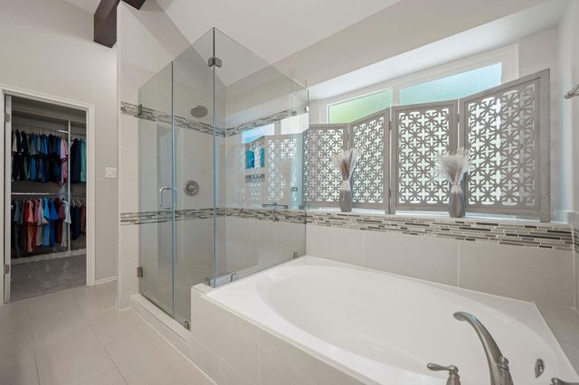 1910 Springwater DR, Round Rock, TX 78681