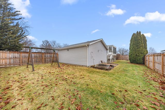 902 Aspen Street, Hebron, IN 46341