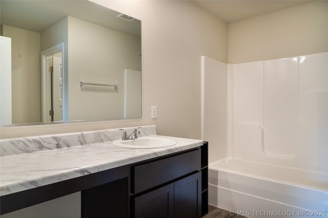 20891 McKellop Drive, Kellyville, OK 74039