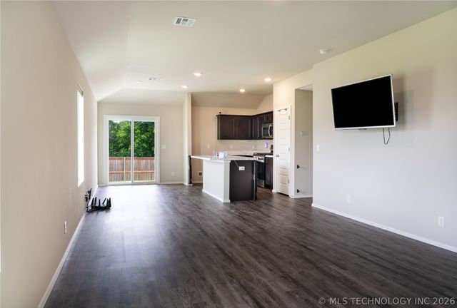 20891 McKellop Drive, Kellyville, OK 74039