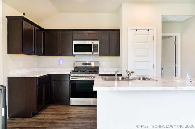 20891 McKellop Drive, Kellyville, OK 74039