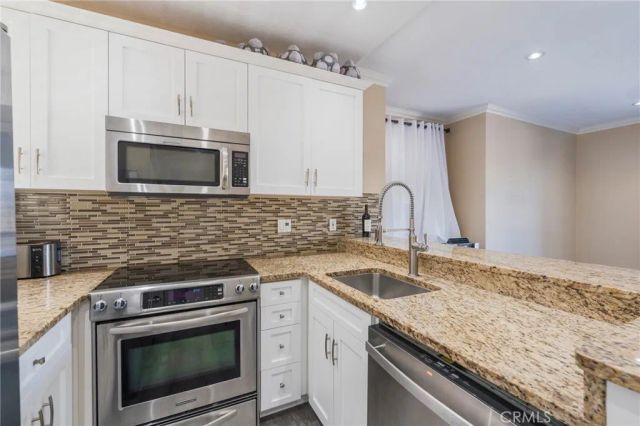 20251 Cape Coral Ln 202, Huntington Beach, CA 92646