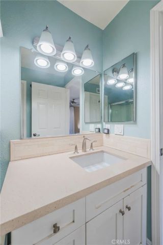 20251 Cape Coral Ln 202, Huntington Beach, CA 92646