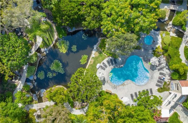 20251 Cape Coral Ln 202, Huntington Beach, CA 92646