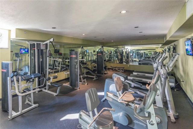 20251 Cape Coral Ln 202, Huntington Beach, CA 92646