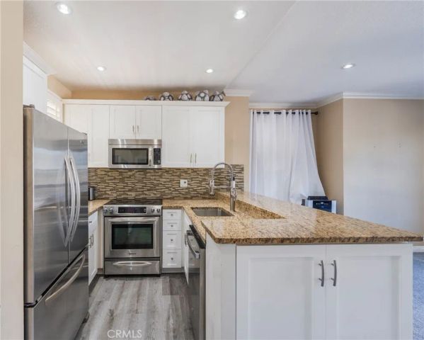 20251 Cape Coral Ln 202, Huntington Beach, CA 92646