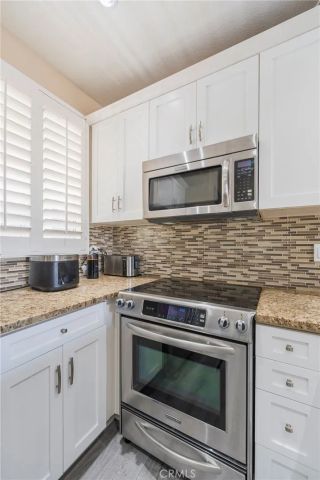 20251 Cape Coral Ln 202, Huntington Beach, CA 92646