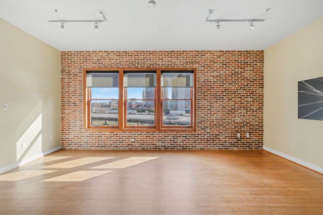 2502 Live Oak Street 338, Dallas, TX 75204