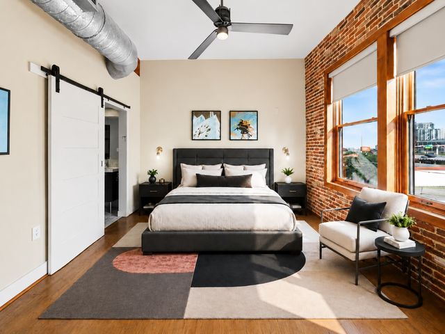 2502 Live Oak Street 338, Dallas, TX 75204