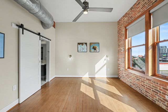 2502 Live Oak Street 338, Dallas, TX 75204