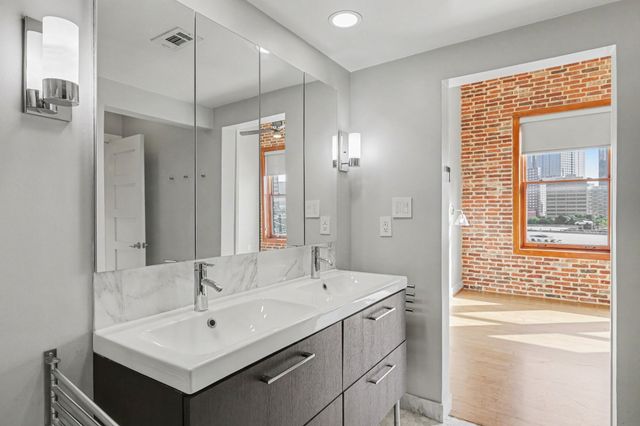 2502 Live Oak Street 338, Dallas, TX 75204