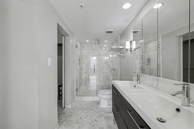 2502 Live Oak Street 338, Dallas, TX 75204