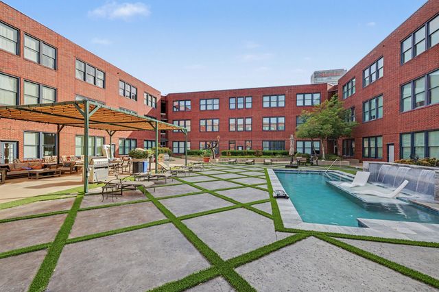 2502 Live Oak Street 338, Dallas, TX 75204