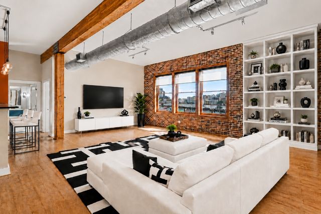 2502 Live Oak Street 338, Dallas, TX 75204