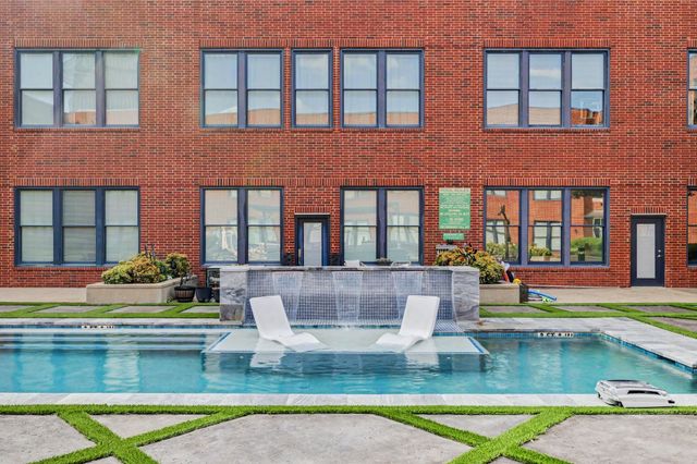 2502 Live Oak Street 338, Dallas, TX 75204