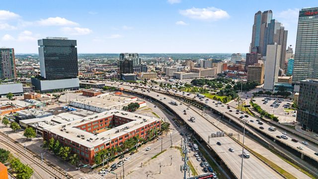 2502 Live Oak Street 338, Dallas, TX 75204