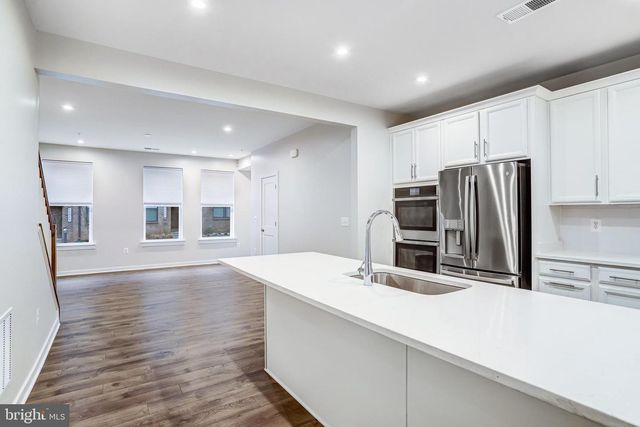 44499 WOLFHOUND SQ, Ashburn, VA 20147