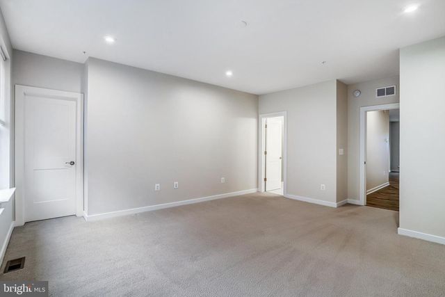 44499 WOLFHOUND SQ, Ashburn, VA 20147