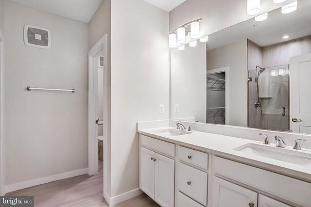 44499 WOLFHOUND SQ, Ashburn, VA 20147