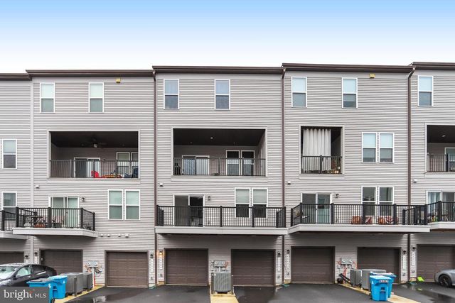 44499 WOLFHOUND SQ, Ashburn, VA 20147