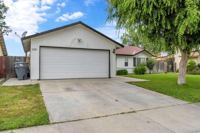1176 Seneca Dr, Madera, CA 93637