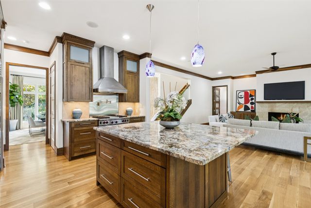 6757 Lakefair Circle, Dallas, TX 75214