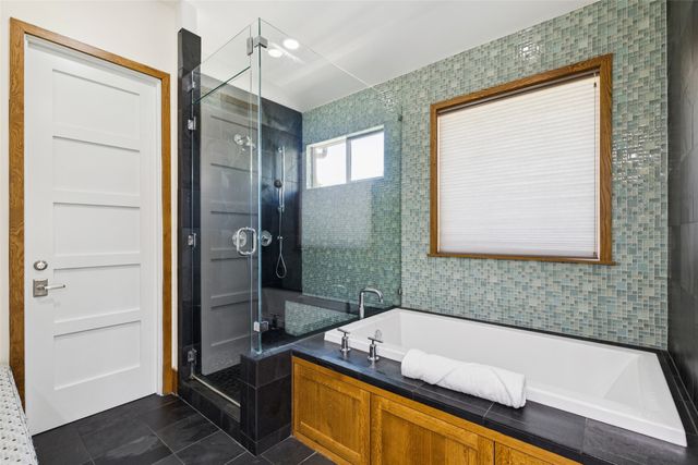 6757 Lakefair Circle, Dallas, TX 75214