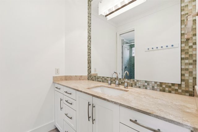 6757 Lakefair Circle, Dallas, TX 75214