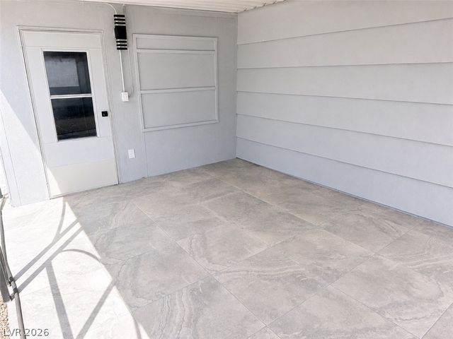 324 Lakehurst Road, Las Vegas, NV 89145