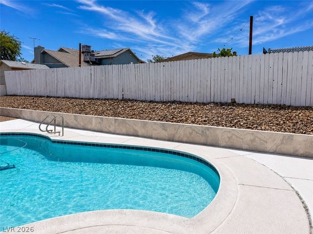 324 Lakehurst Road, Las Vegas, NV 89145