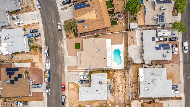 324 Lakehurst Road, Las Vegas, NV 89145
