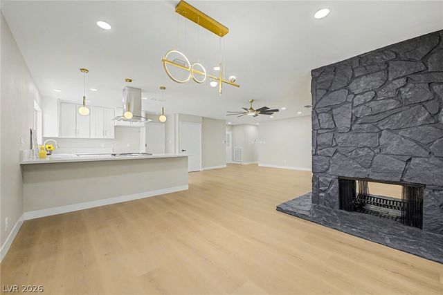 324 Lakehurst Road, Las Vegas, NV 89145